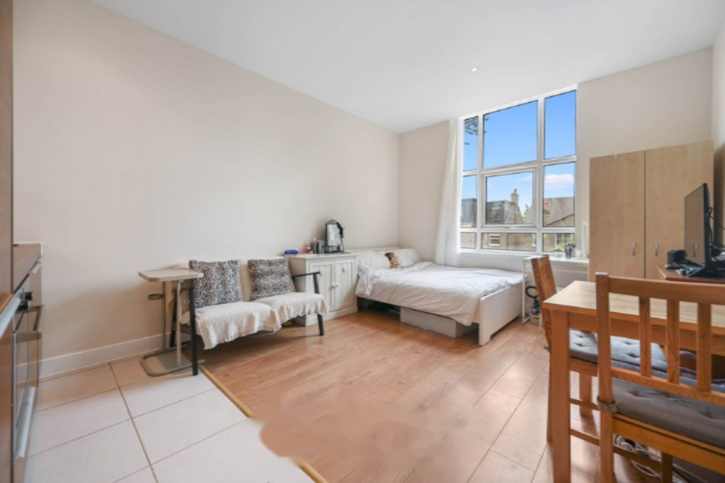 Flat in London, United Kingdom, 22 m² - picture 5