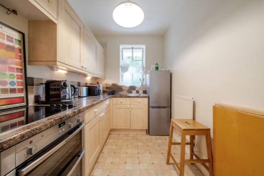 Flat in London, United Kingdom, 44 m² - picture 5