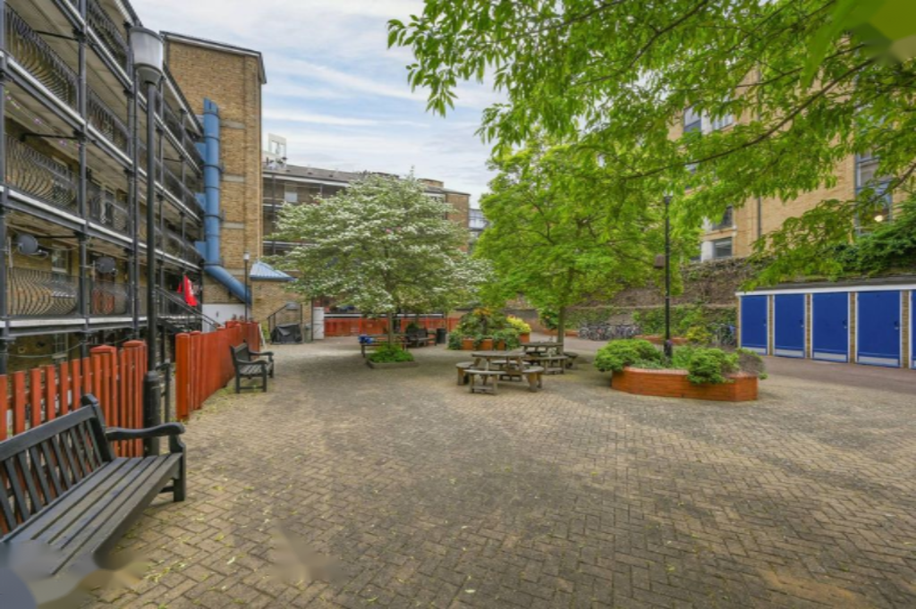 Flat in London, United Kingdom, 27 m² - picture 5