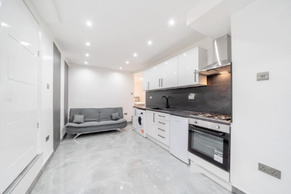 Flat in London, United Kingdom, 35 m² - picture 5