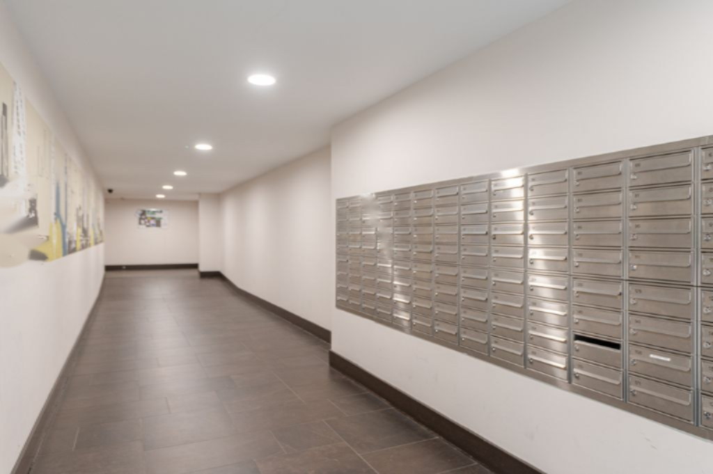 Flat in London, United Kingdom, 61 m² - picture 6