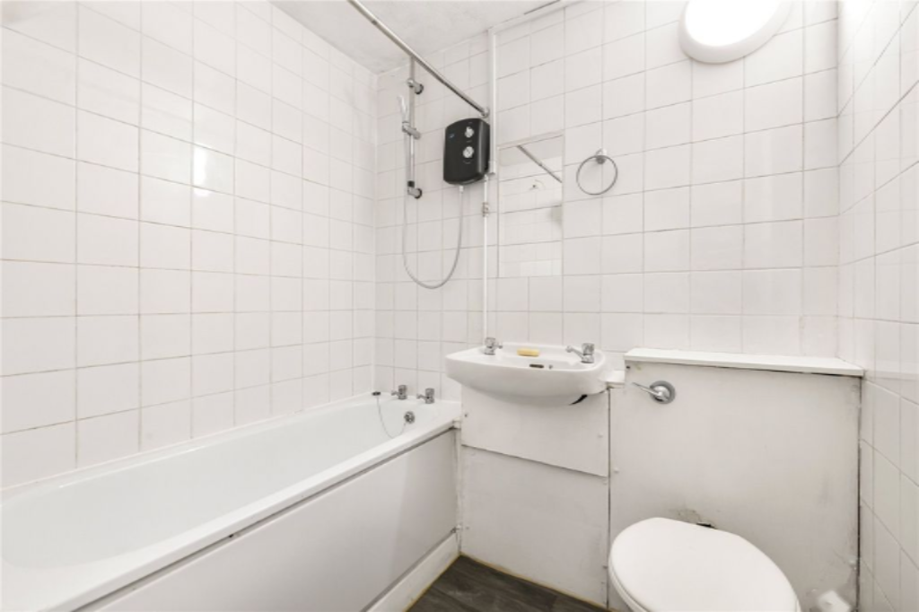 Flat in London, United Kingdom, 94 m² - picture 6