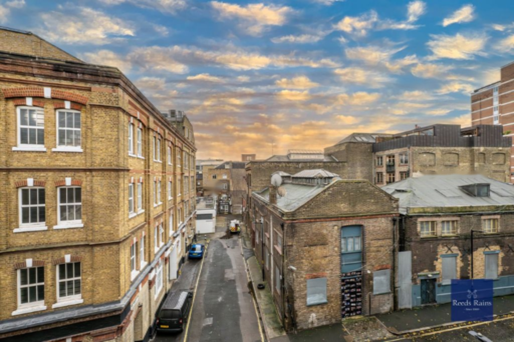 Flat in London, United Kingdom, 99 m² - picture 6