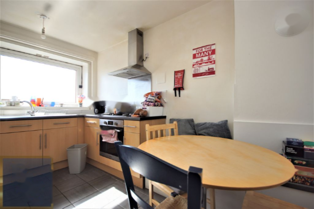 Flat in London, United Kingdom, 64 m² - picture 6