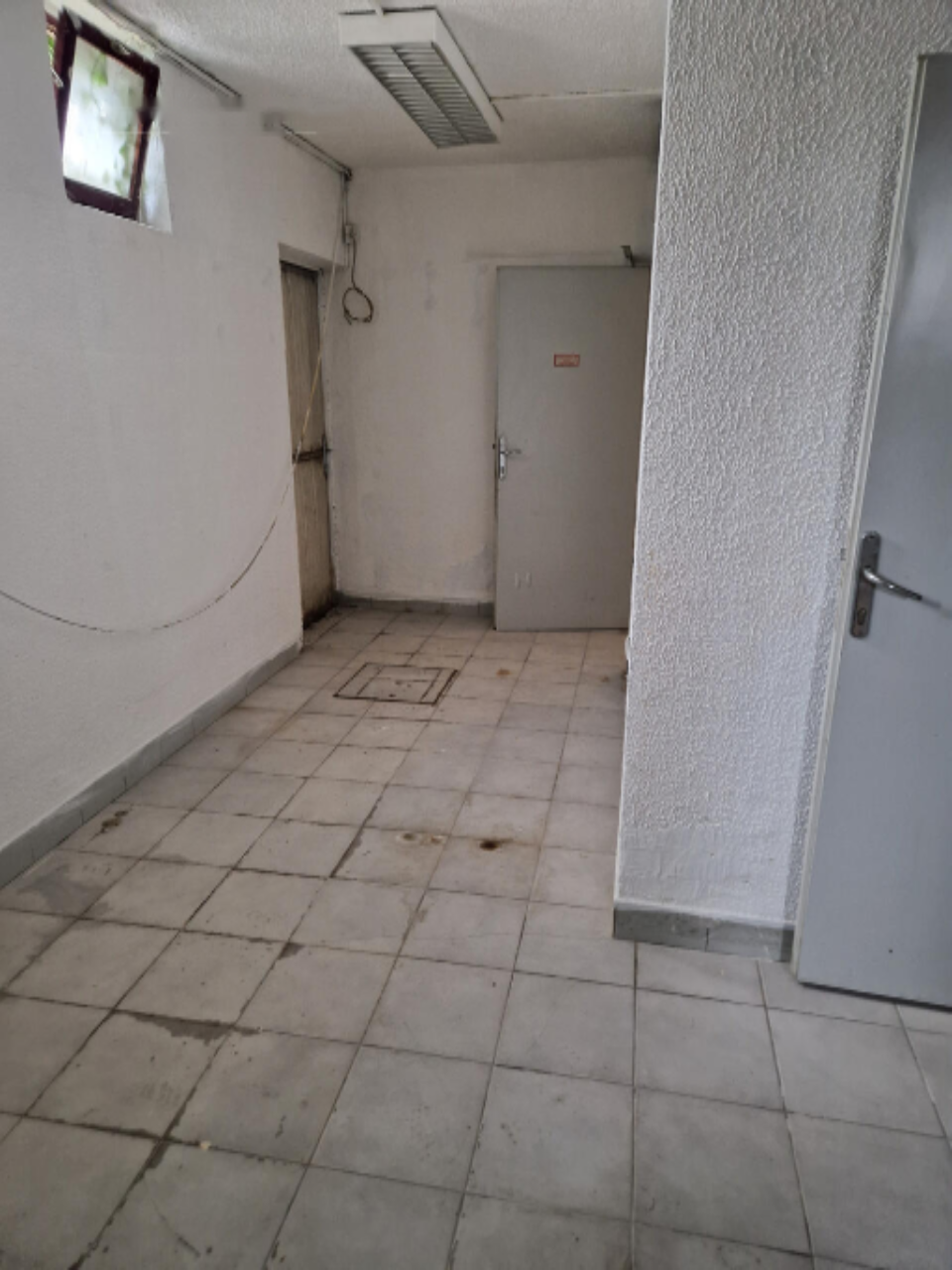 Oficina en Liubliana, Eslovenia, 250 m² - imagen 6