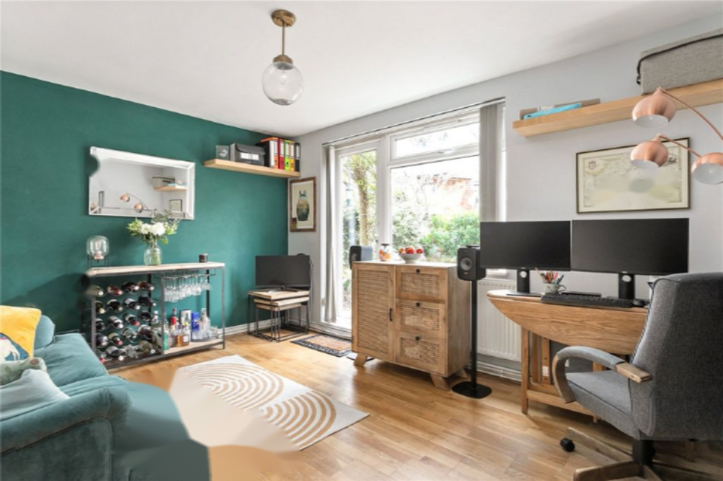 Flat in London, United Kingdom, 40 m² - picture 7