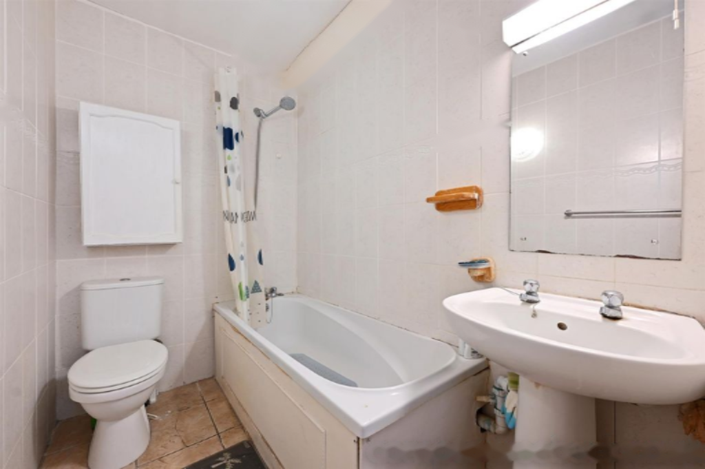 Flat in London, United Kingdom, 41 m² - picture 7