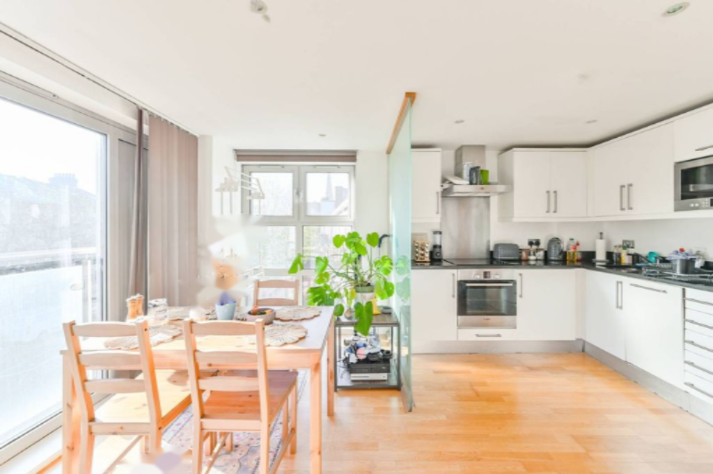 Flat in London, United Kingdom, 46 m² - picture 7