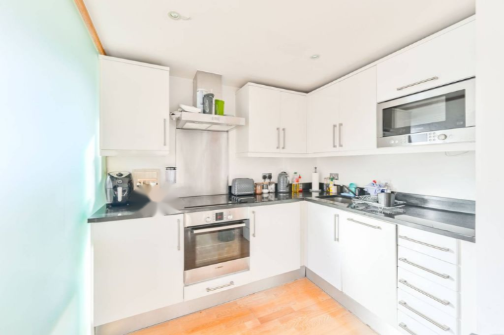 Flat in London, United Kingdom, 46 m² - picture 8