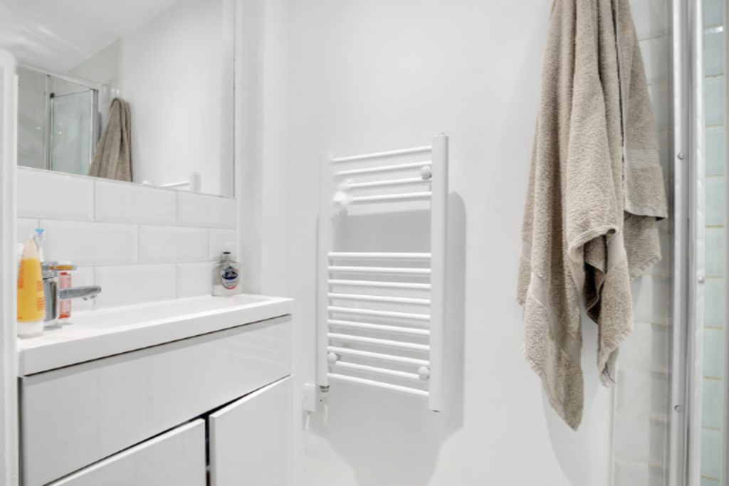 Flat in London, United Kingdom, 27 m² - picture 8