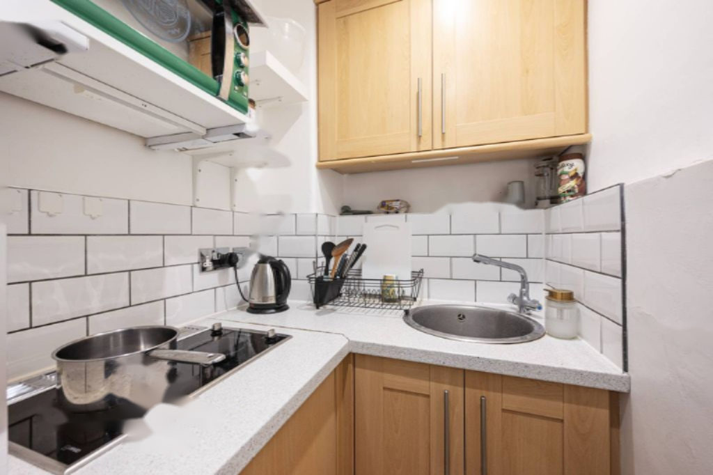 Flat in London, United Kingdom, 22 m² - picture 8