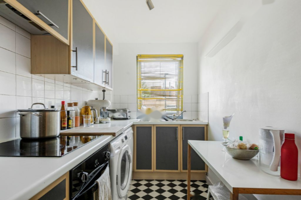 Flat in London, United Kingdom, 51 m² - picture 8