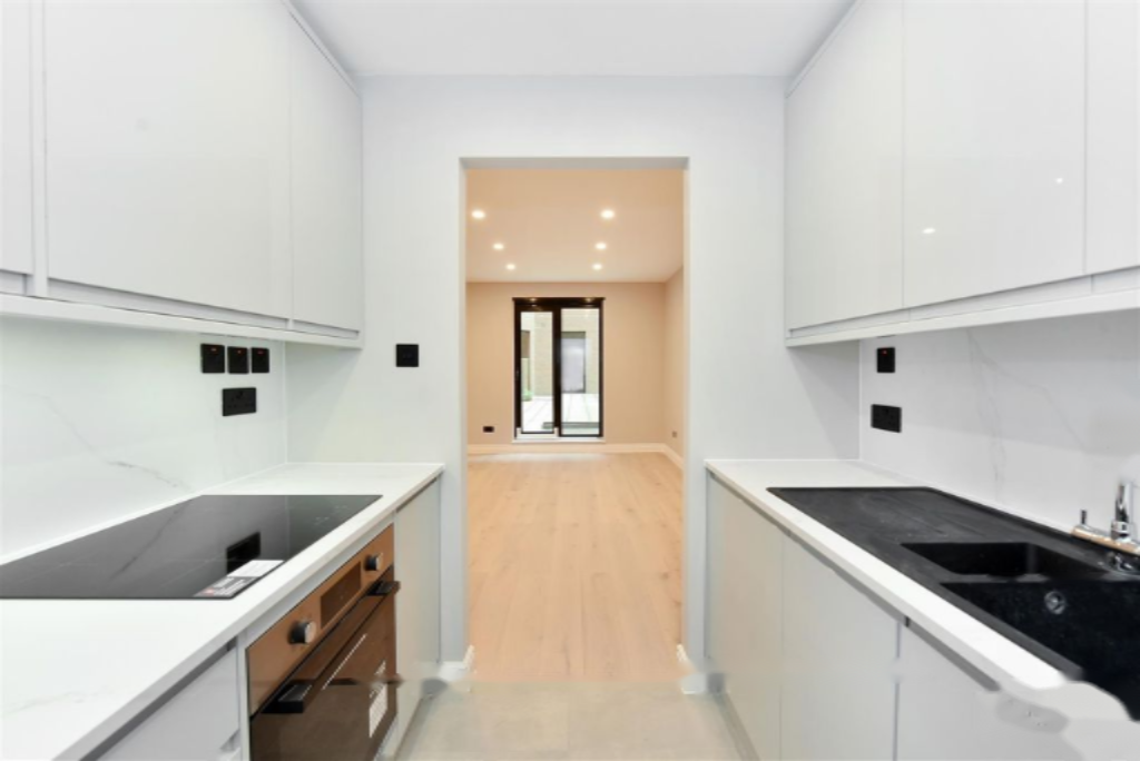 Flat in London, United Kingdom, 35 m² - picture 9