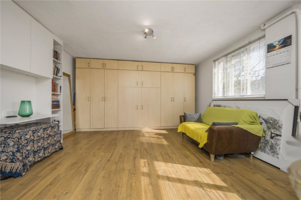 Flat in London, United Kingdom, 27 m² - picture 9