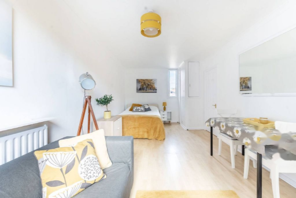 Flat in London, United Kingdom, 29 m² - picture 9