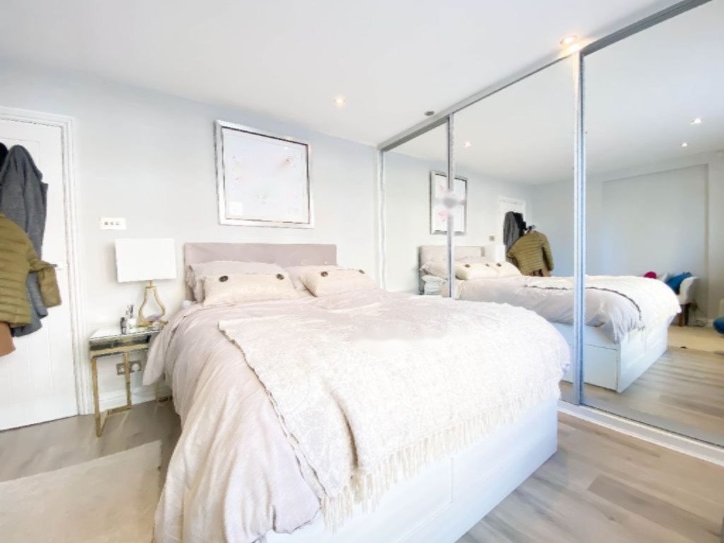 Flat in London, United Kingdom, 44 m² - picture 9