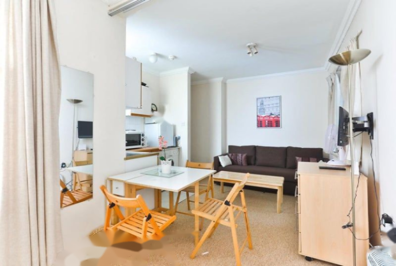 Flat in London, United Kingdom, 26 m² - picture 9