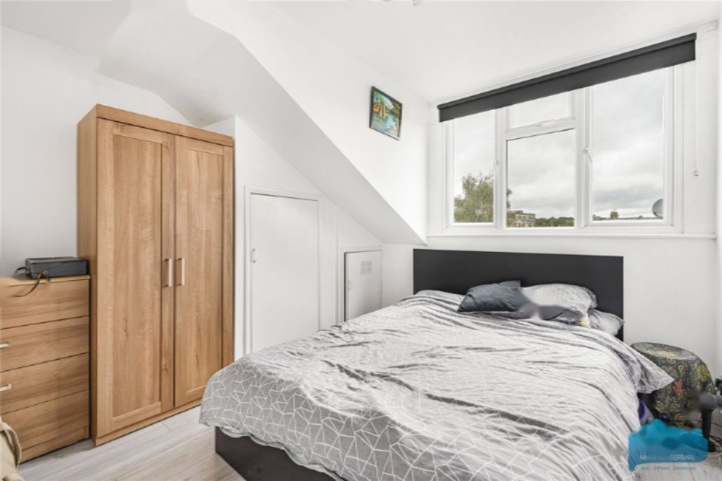 Flat in London, United Kingdom, 44 m² - picture 9