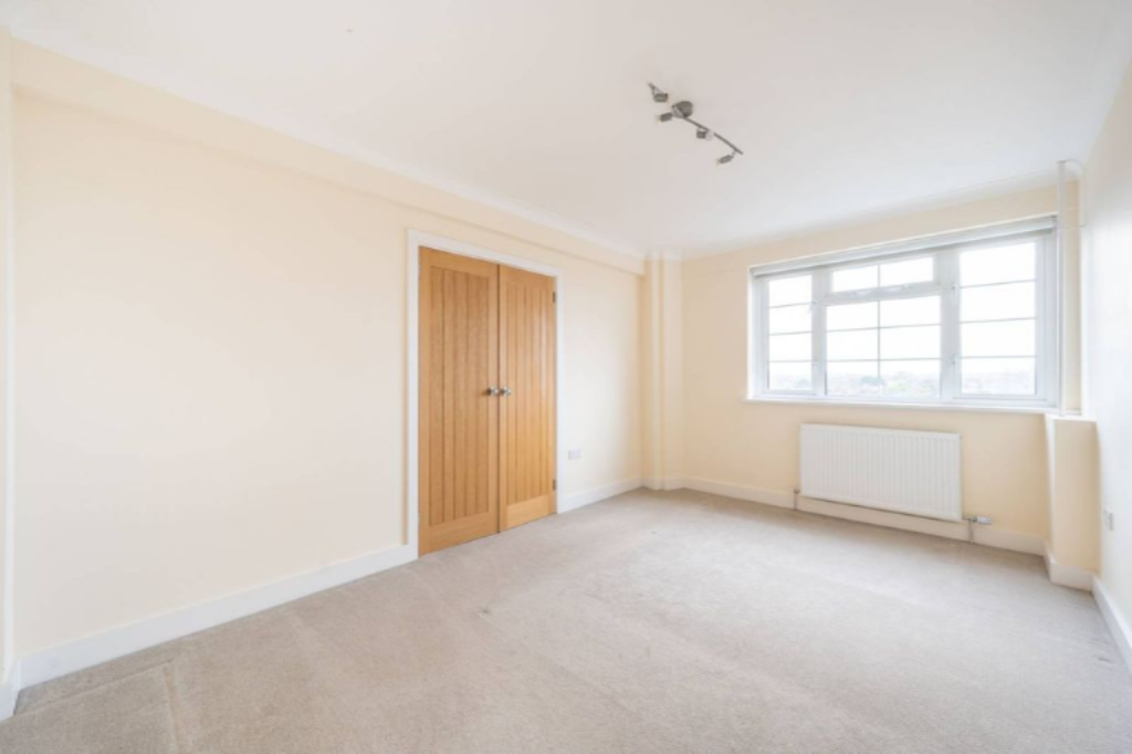 Flat in London, United Kingdom, 58 m² - picture 9