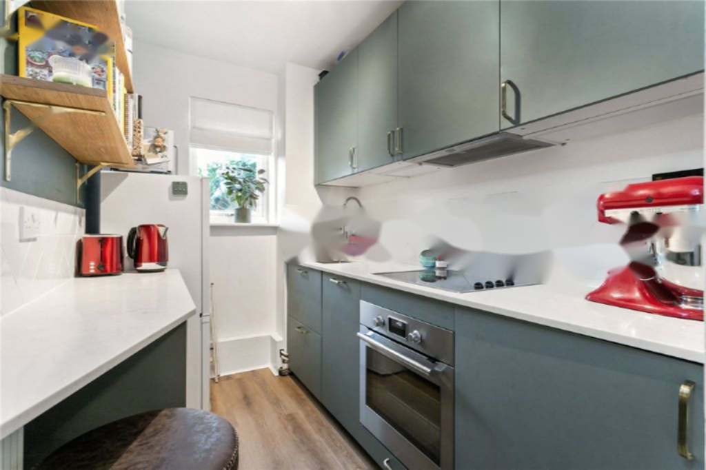 Flat in London, United Kingdom, 40 m² - picture 9