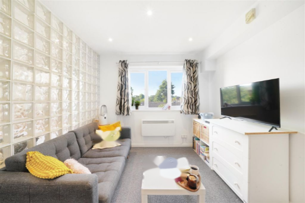 Flat in London, United Kingdom, 30 m² - picture 9