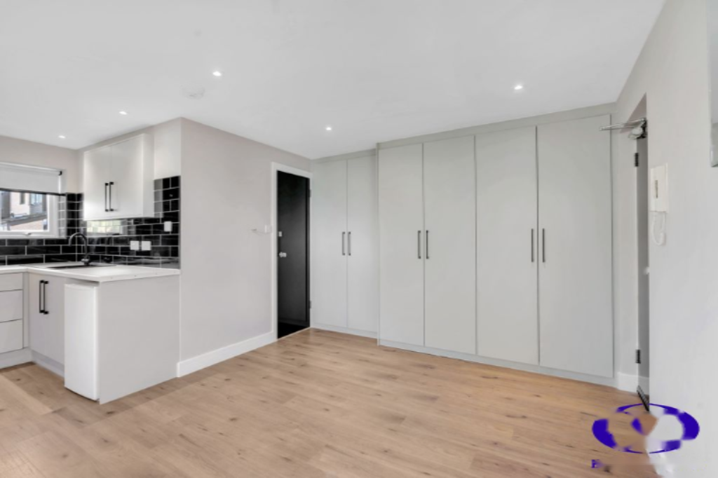 Flat in London, United Kingdom, 20 m² - picture 9