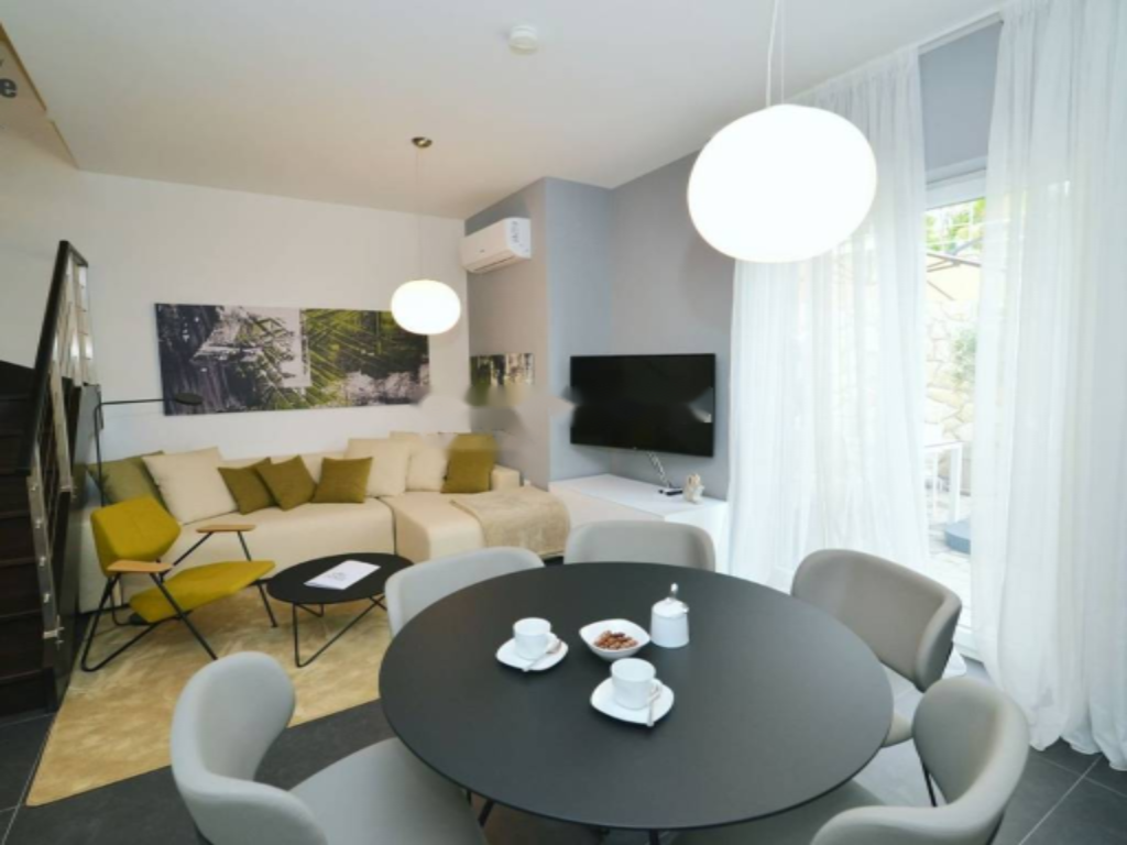 Flat in Opatija, Croatia, 113 m² - picture 10