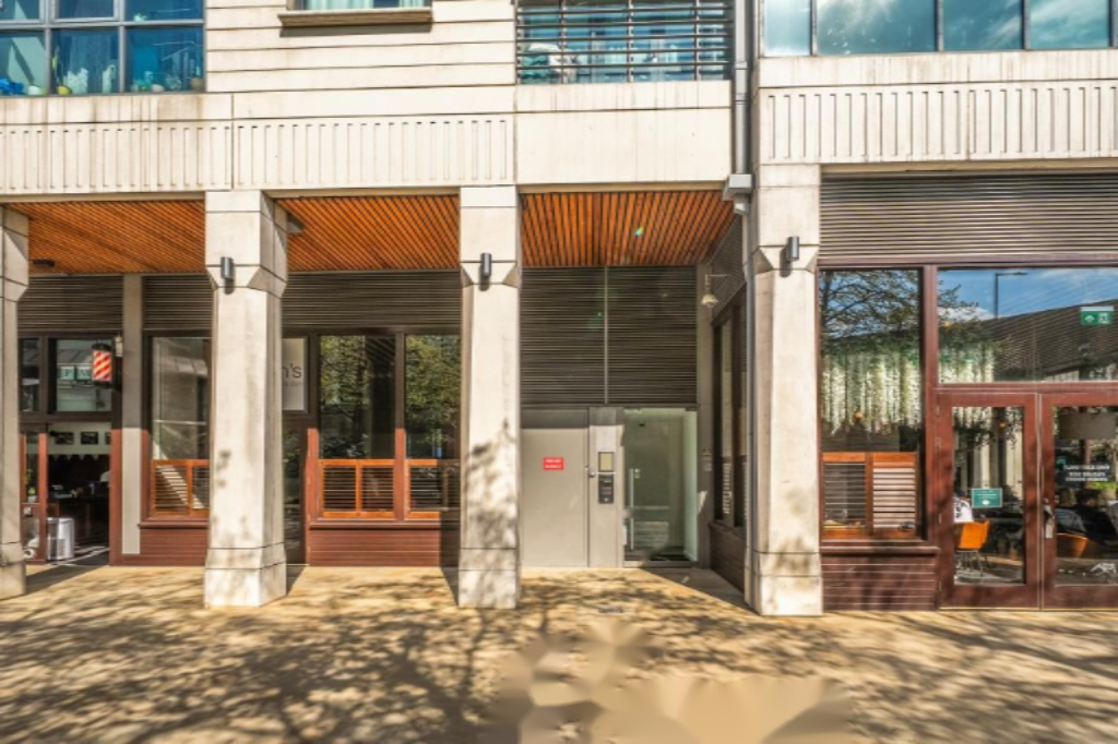 Flat in London, United Kingdom, 38 m² - picture 10