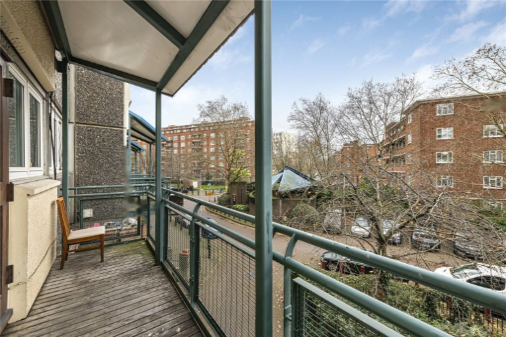 Flat in London, United Kingdom, 94 m² - picture 10