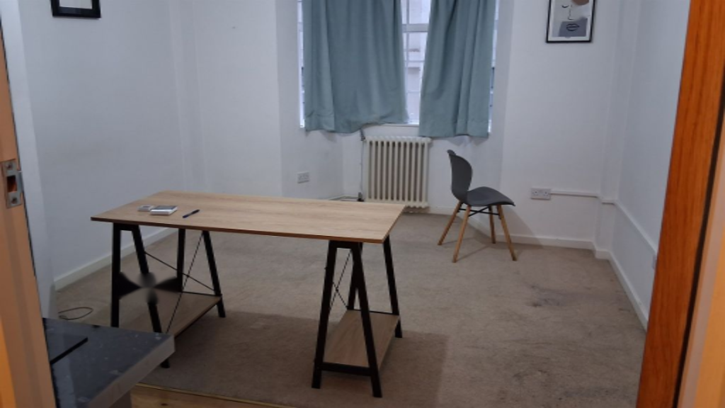 Flat in London, United Kingdom, 23 m² - picture 10