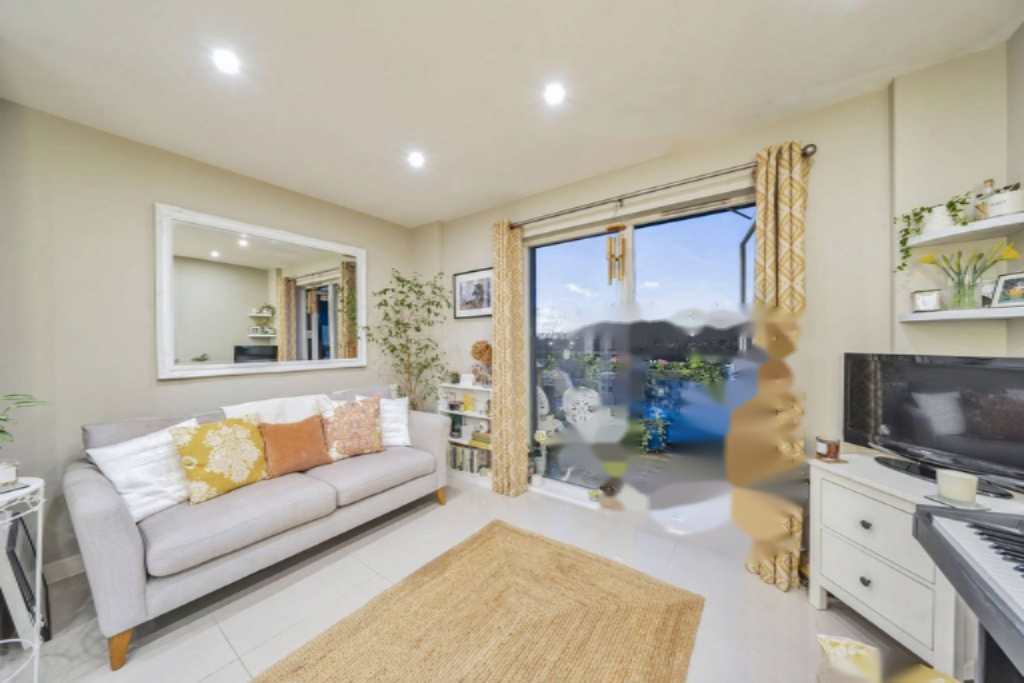 Flat in London, United Kingdom, 45 m² - picture 10