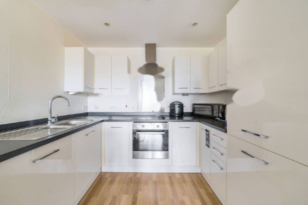 Flat in London, United Kingdom, 55 m² - picture 10