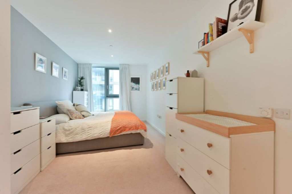 Flat in London, United Kingdom, 76 m² - picture 10