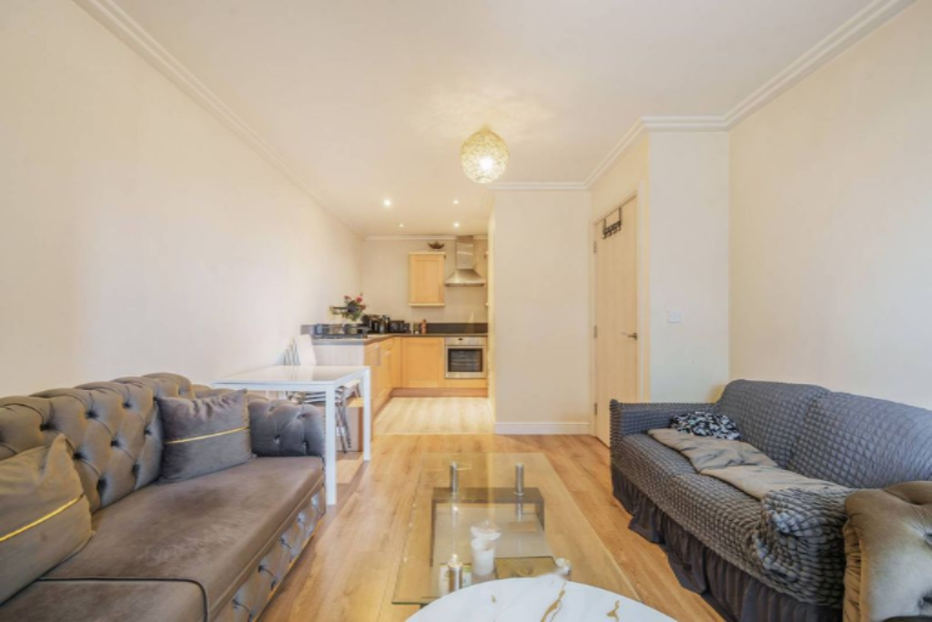 Flat in London, United Kingdom, 42 m² - picture 10