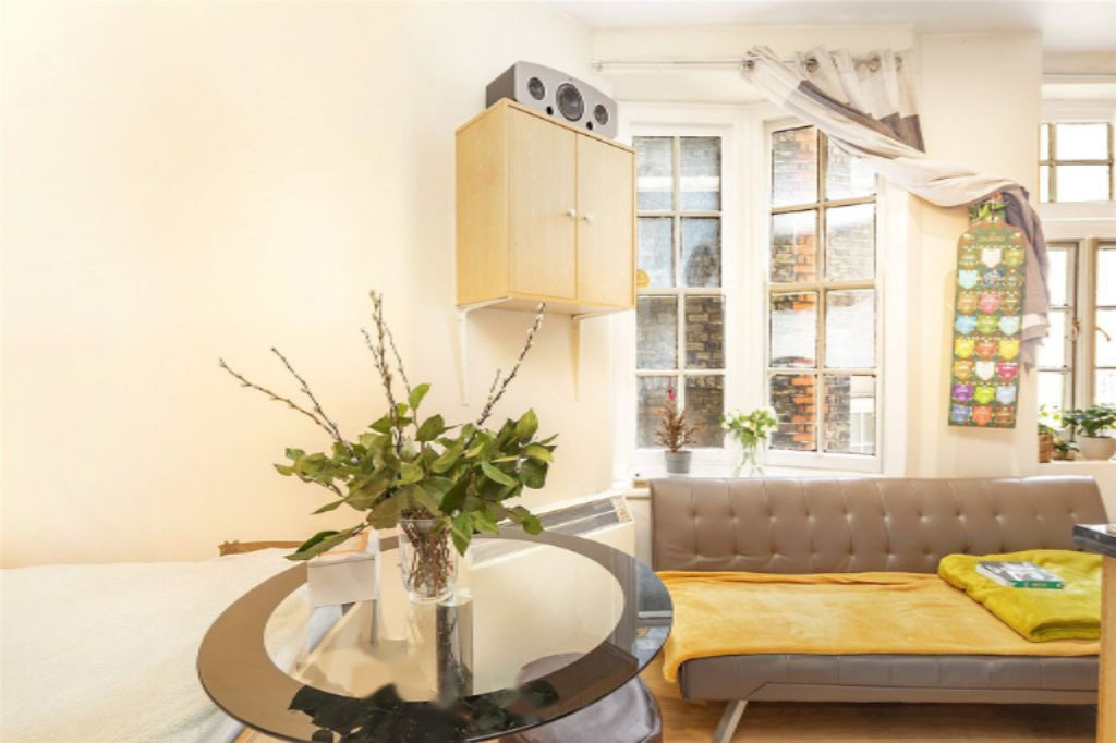 Flat in London, United Kingdom, 22 m² - picture 10