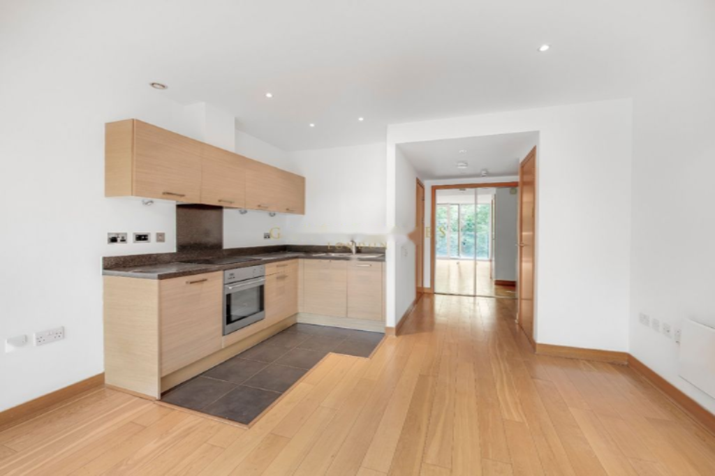 Flat in London, United Kingdom, 32 m² - picture 10