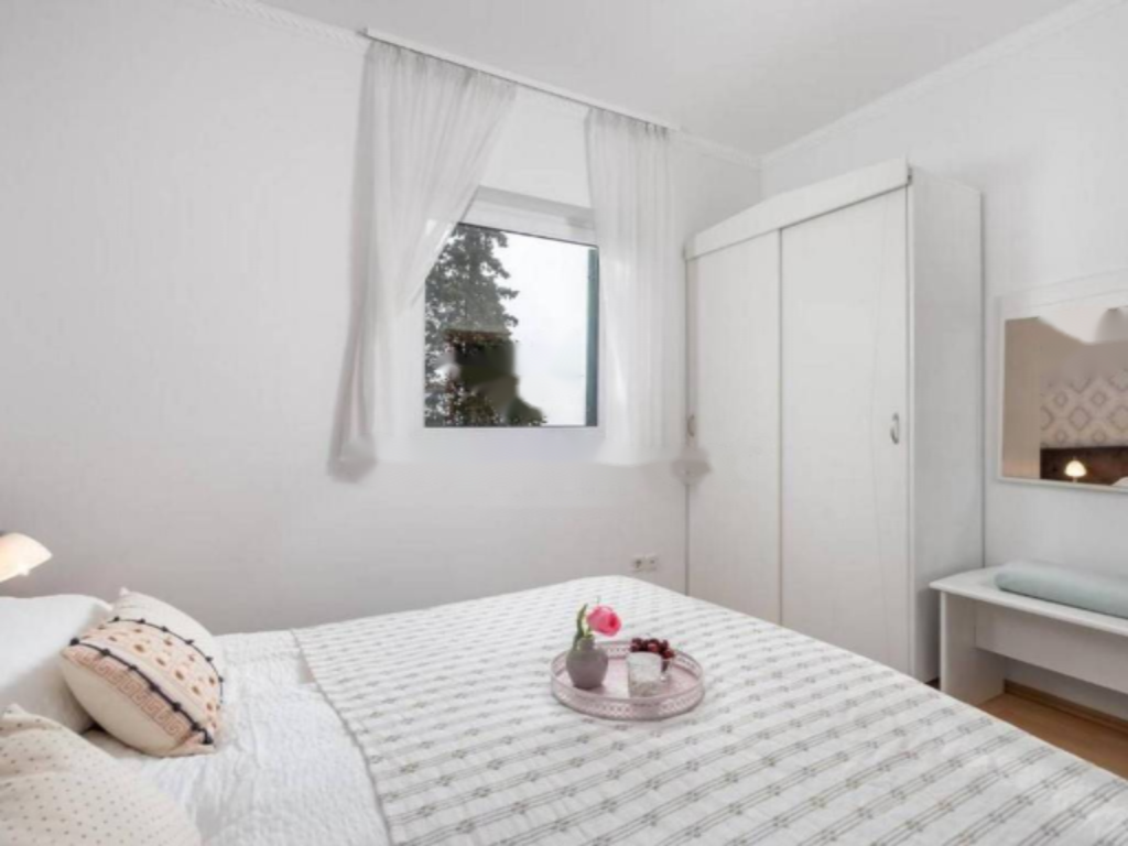 Flat in Opatija, Croatia, 54 m² - picture 10