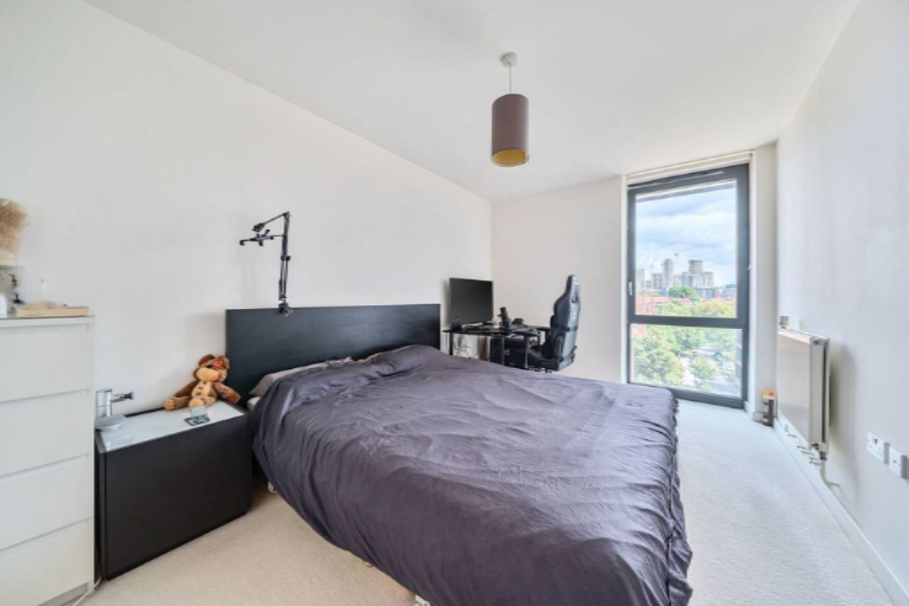 Flat in London, United Kingdom, 55 m² - picture 11