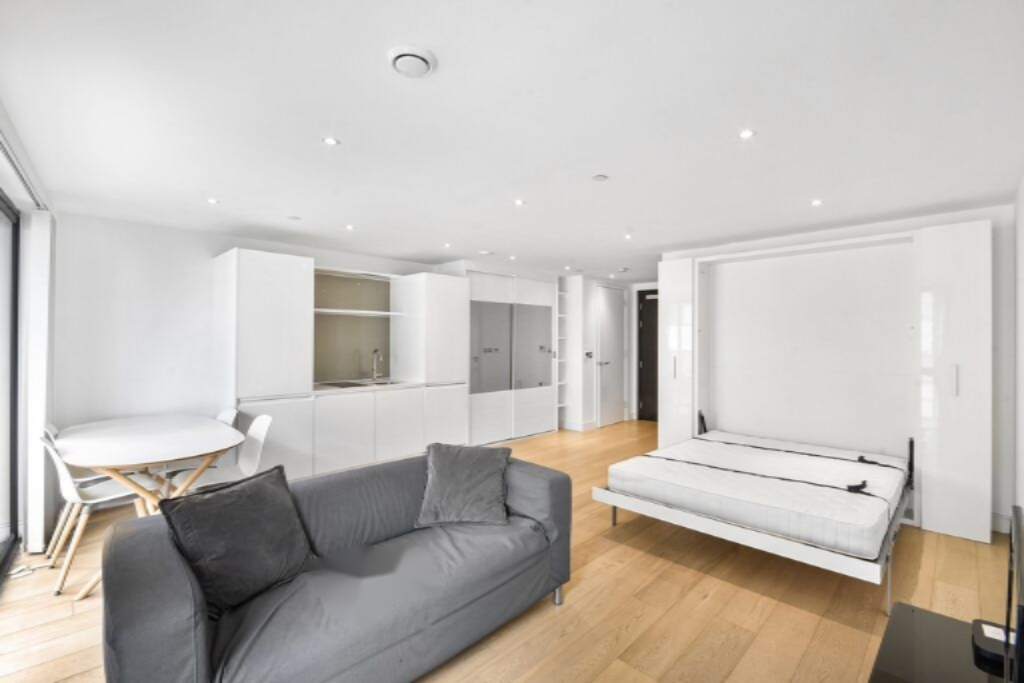 Flat in London, United Kingdom, 39 m² - picture 11