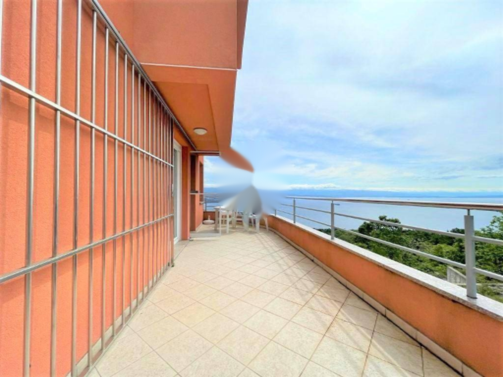 Flat in Opatija, Croatia, 98 m² - picture 11