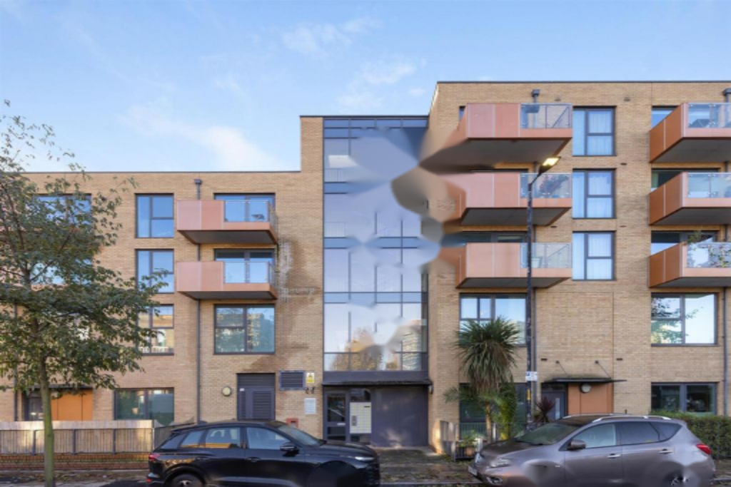 Flat in London, United Kingdom, 72 m² - picture 11