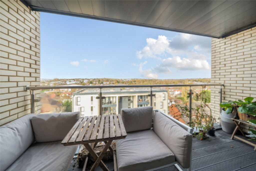 Flat in London, United Kingdom, 74 m² - picture 11