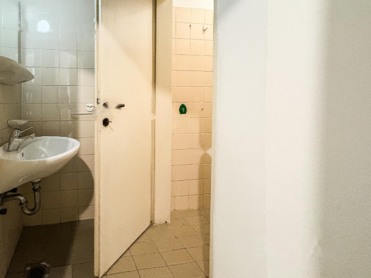 Office in Ljubljana, Slovenia, 134 m² - picture 12