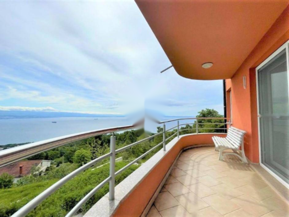 Flat in Opatija, Croatia, 98 m² - picture 12