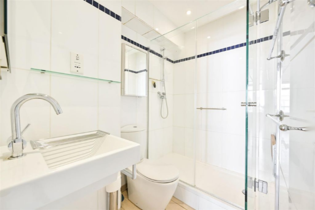 Flat in London, United Kingdom, 26 m² - picture 12