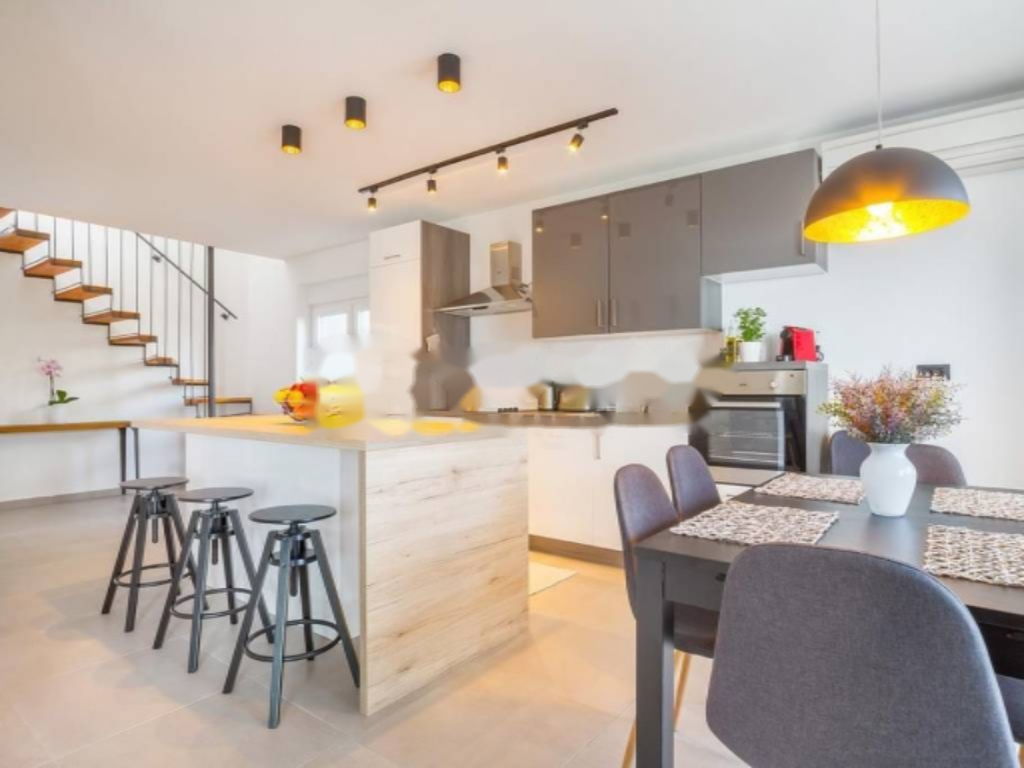 Maison à Opatija, Croatie, 200 m² - image 12