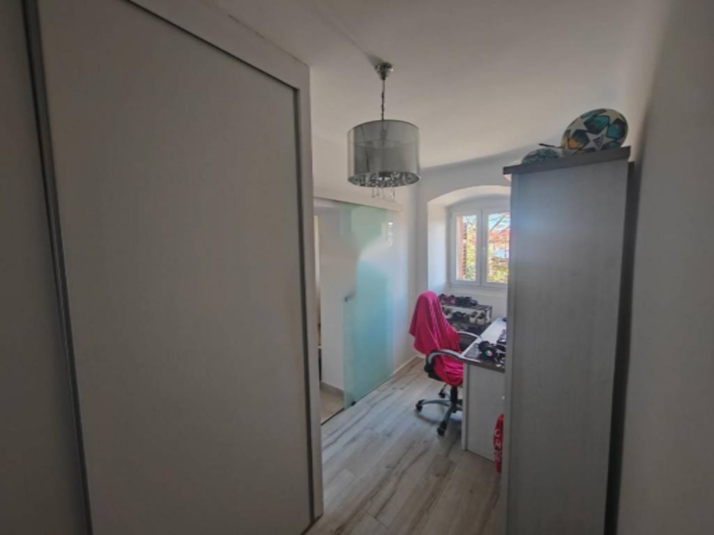Flat in Opatija, Croatia, 87 m² - picture 12