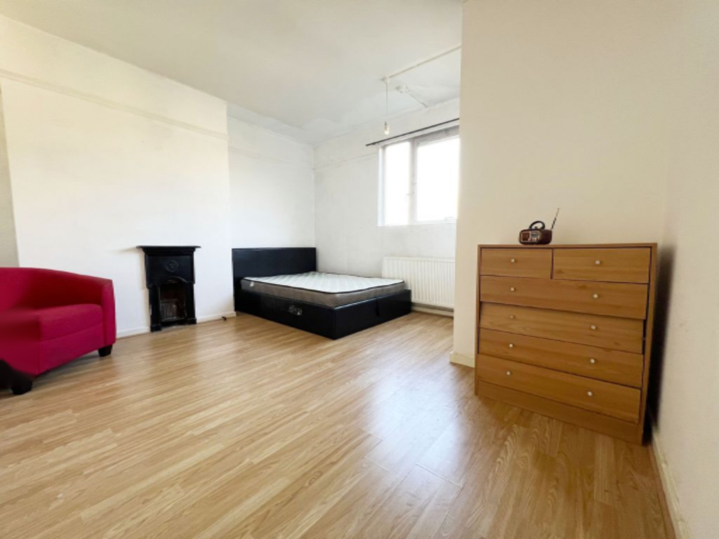 Flat in London, United Kingdom, 68 m² - picture 12