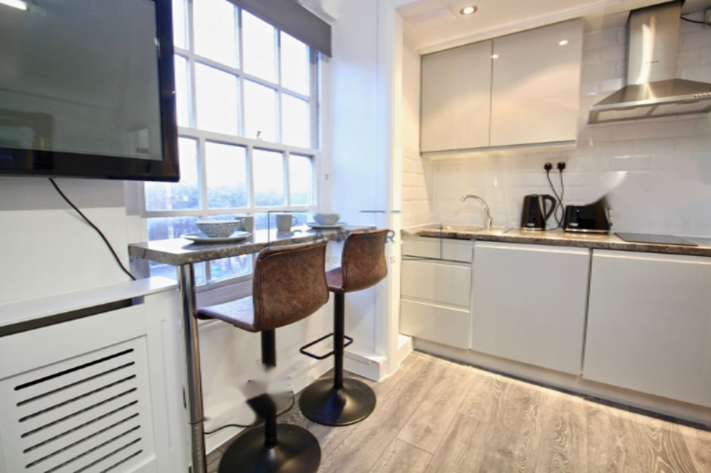 Flat in London, United Kingdom, 25 m² - picture 13