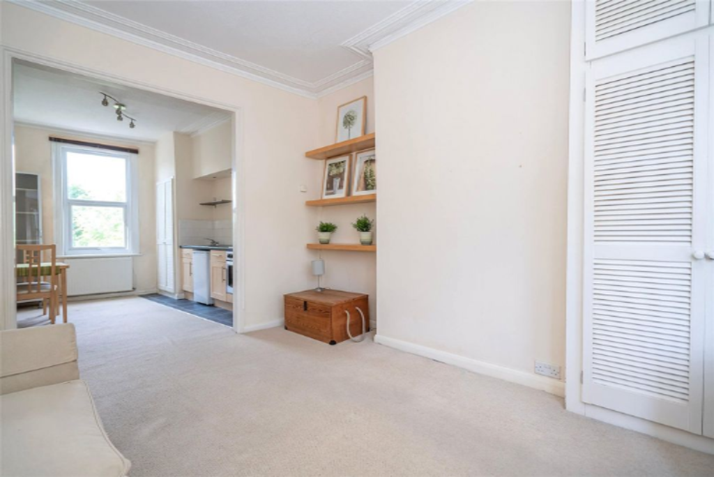 Flat in London, United Kingdom, 35 m² - picture 13